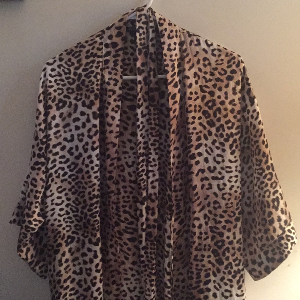 Victoria Secret  Silky Leopard Robe